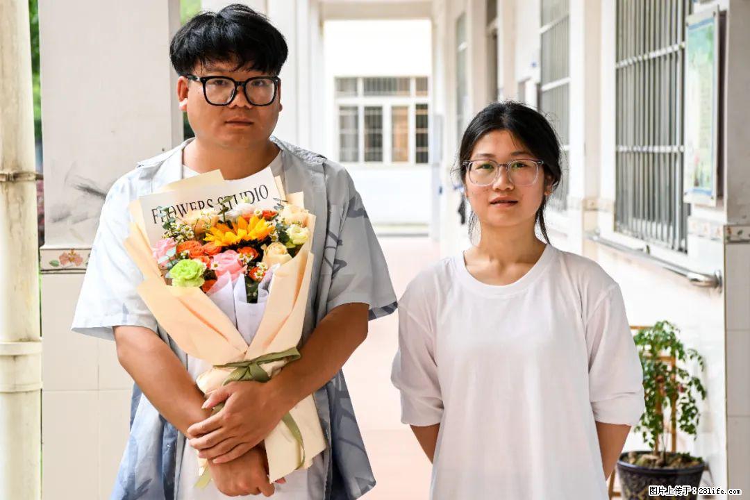 全网追的“扁担女孩”，找了一份暑假工，时薪12元 - 六盘水生活资讯 - 六盘水28生活网 lps.28life.net